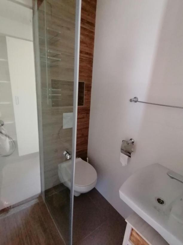 Apartmani Marinovic 포드고라 외부 사진