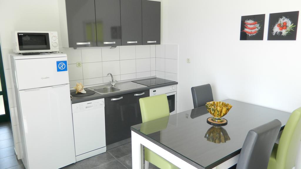 Apartmani Marinovic 포드고라 외부 사진