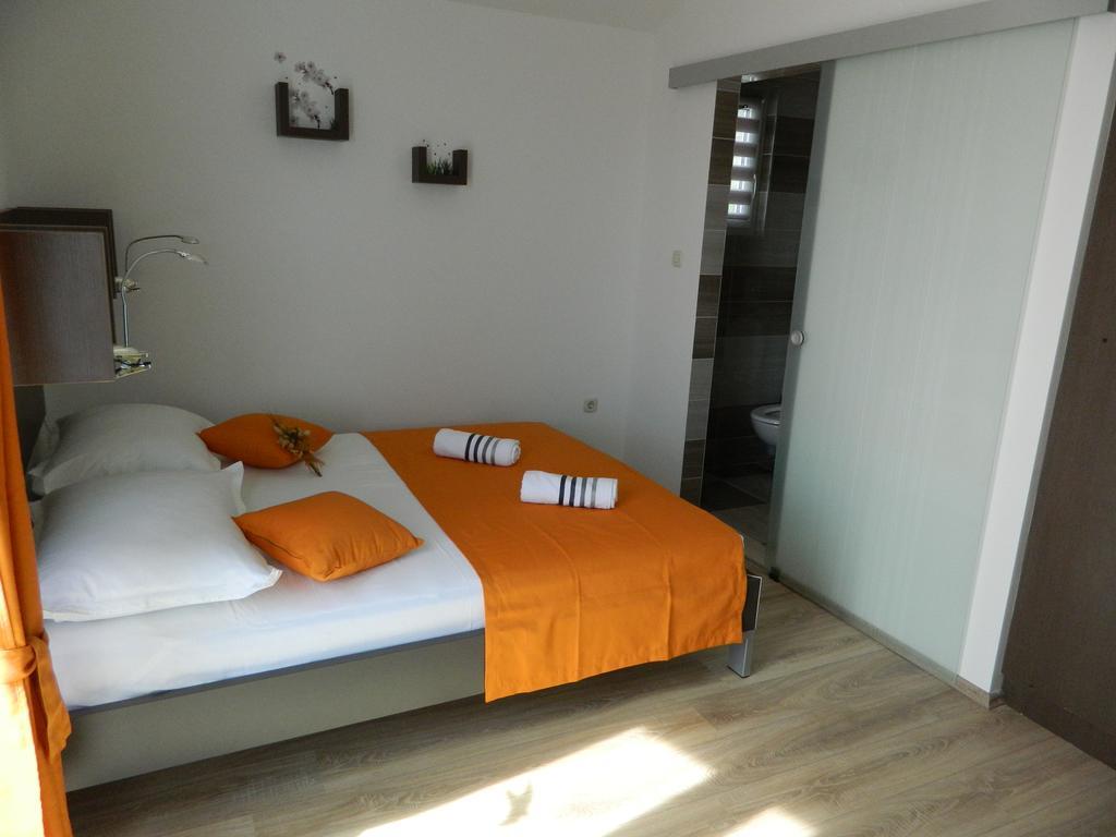 Apartmani Marinovic 포드고라 외부 사진