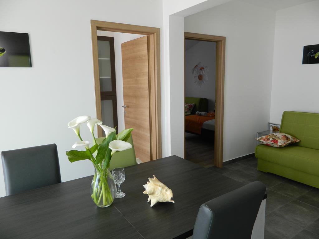 Apartmani Marinovic 포드고라 외부 사진