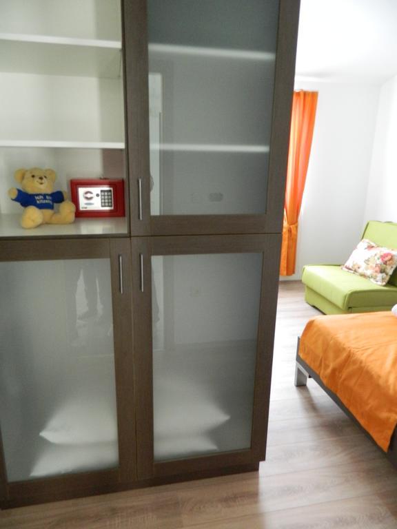 Apartmani Marinovic 포드고라 외부 사진