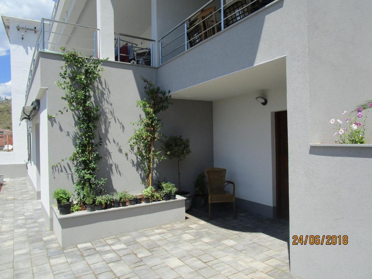 Apartmani Marinovic 포드고라 외부 사진